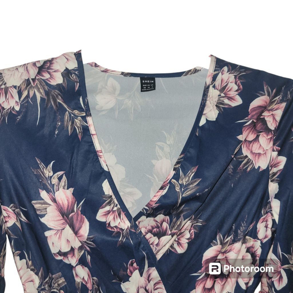 Women's Shein Floral Wrap Dress Size XS Blue - Picture 4 of 10